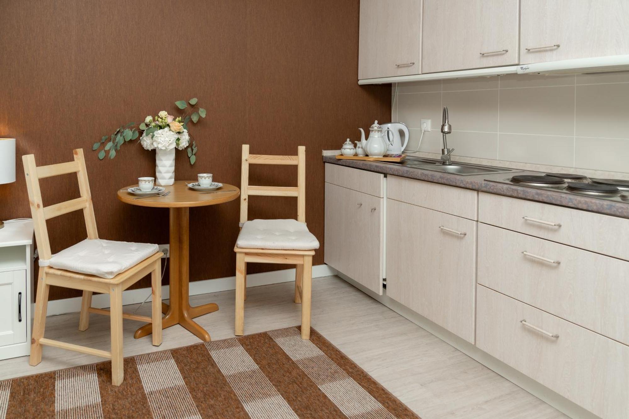 Hotel Zum Hahn 가르브센 외부 사진
