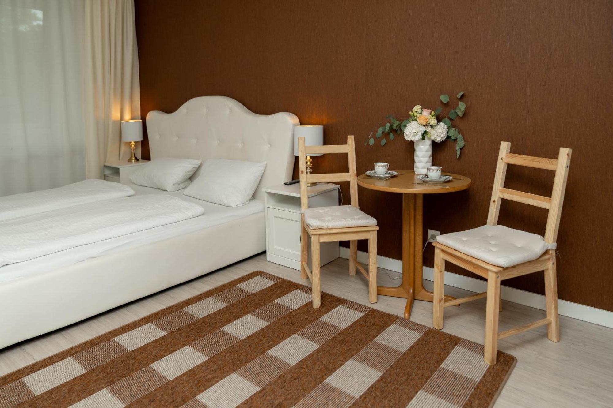 Hotel Zum Hahn 가르브센 외부 사진